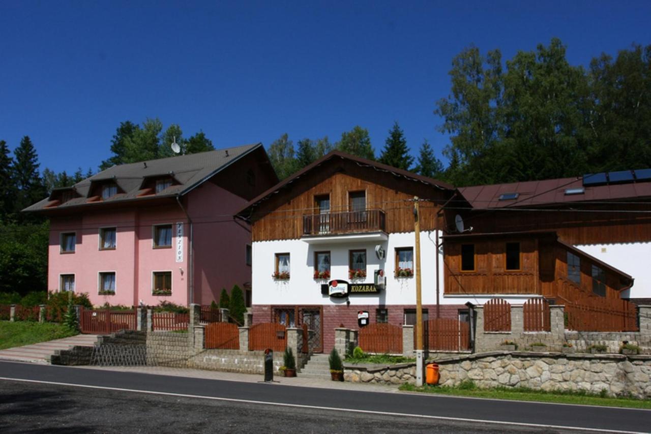 Penzion Kozabar Horní Luby Kültér fotó